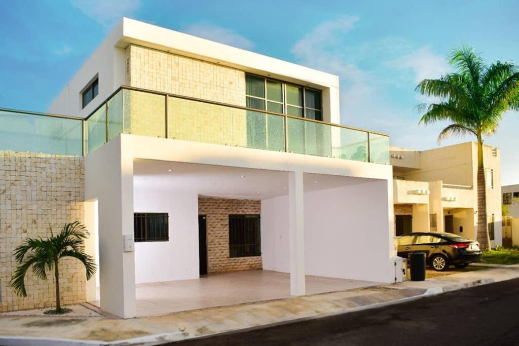 メリダ Casa Hector, Con Jacuzzi, Cerca Del Foro Gnp.ヴィラ エクステリア 写真
