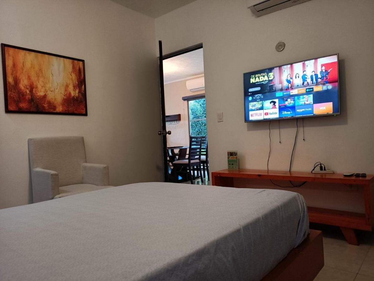 メリダ Casa Hector, Con Jacuzzi, Cerca Del Foro Gnp.ヴィラ エクステリア 写真