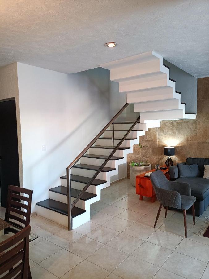 メリダ Casa Hector, Con Jacuzzi, Cerca Del Foro Gnp.ヴィラ エクステリア 写真